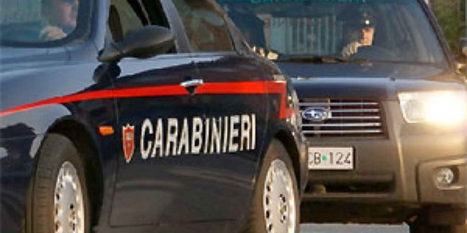 Camion Si Ribalta Lungo L E Strada Chiusa Ore Perugia Online